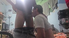 sendo chupafo e chupando o coroa.