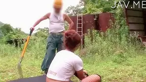 Hot Japanese Babe Flashes Tits to Horny Construction Worker