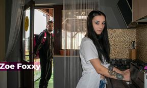 Paying The Delivery Boy With My Hot Pussy