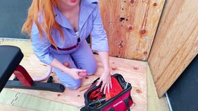 Gadget Helps to a Fan to Cum a Lot