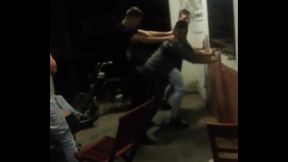 Maduritos luego de la tercer botella de smirnoff