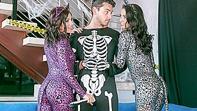 Abby Lee Brazil & Adriana Chechik & Ryan Driller - 2ChicksSameTime