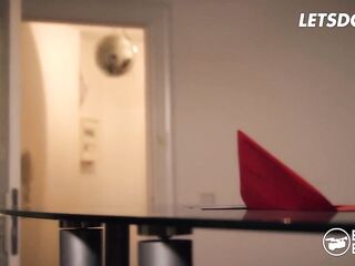 Amateur Vanda Girl Is Tied Up And Fucked - LETSDOEIT