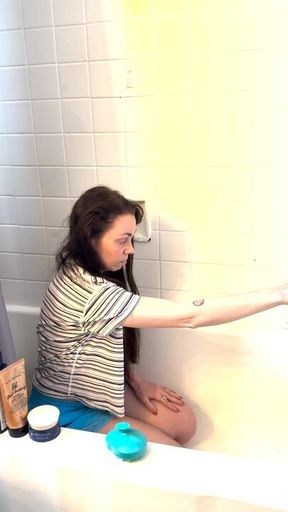 Wahing my Hair in a forward facing manner in the bathtub