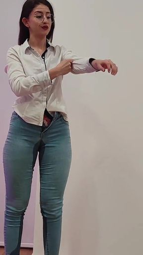 PISSING IN TIGHT BLUE JEANS SOAKED PANTIES WETTING PANTS   Clip 1