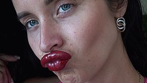 Red lips smell strong ! (1920x1080 HD) MP4