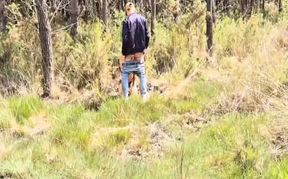 naomie suce un inconnu en foret