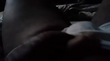 Batendo uma na cama 4