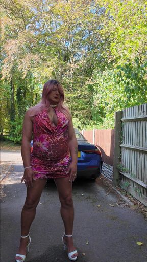 Sexy Crossdresser kellycd2022 in my summer dress and heels