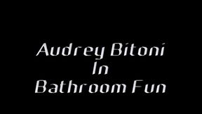 audrey bitoni sucks mark wood then rides to facial