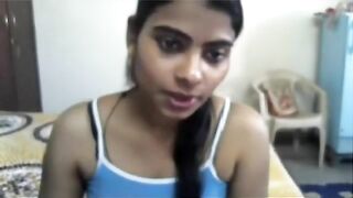 Hot slut masturbates in Indian girlfriend porn video