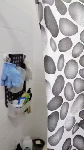 Bañándome