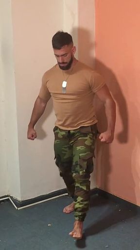 Maximo Soldier Is Training