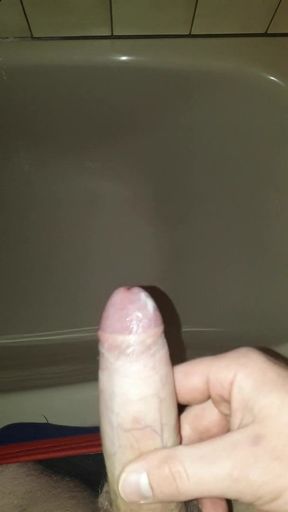 Big cumshot in bathtube