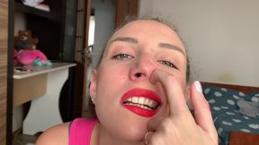 Deep Nose Digging: Nostrils & Teeth