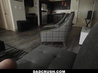 DadCrush - This Wench Banged Her Stepdad For Money