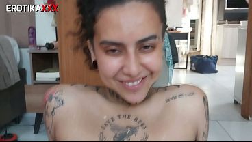 Bruna Poppy - Oral Total - Por tras das c&acirc_meras - Primeira cena para a EROTIKAXXX - Cena completa no RED