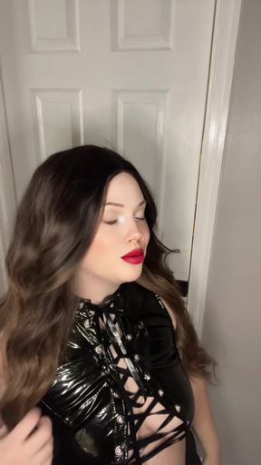 MILF Cuckolds Her Fuck Buddy with the Biker Gang Role Play