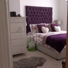 Horny stepsis gets banged by her stepbro in her shaved pussy