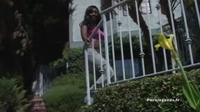 Jada Fire gets super practical with her big natural udders