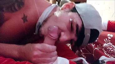 THE GOOD BOYS GIVE A SWEET BLOWJOB TO SANTA!!!
