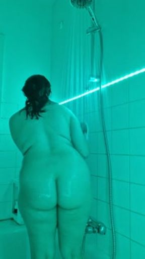 Shower Tease Under LED Lights - Bubbly Body, Wet Curves