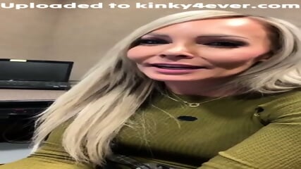 Hot Mature Woman Takes Her Shoes Off And Smells Her Sexy Feet At The Office