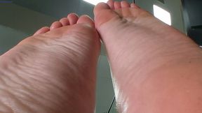 Fanyu's towering soles (Tiny3DX 58)