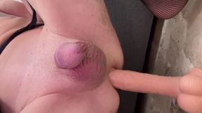 Dildo Pissing, Cumming
