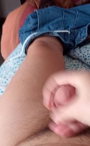 Massive cumshot just now on a sunday funday!!