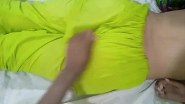 Indian Bhabhi Ki Chudai Devar Ka Bada Lund Dekhkar Bhabhi Ki Niyat Hui Kharab, Devar Se Chudwa Ne Lgi,