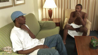 Những người đồng tính nghiệp dư, BBC quan hệ tình dục qua đường hậu môn không dùng bao cao su.