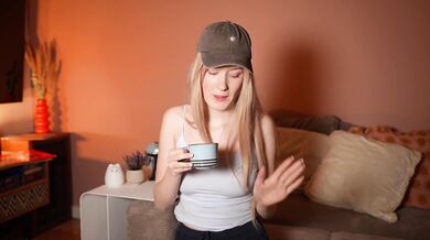 Blonde delivers then blows her tip