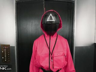 VR Conk: Sexy Triangel Hottie In Suit Sucks A Biggest Shlong In Porn Parody pt.1