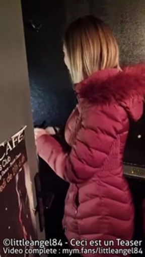 Littleangel84 - Baisée dans un sexshop de Nantes - avec le Journal du Hard ! S05E09