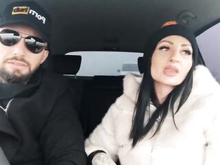 Ladymuffin And Tommy A Canaglia in giro per i regali di Natale 2021