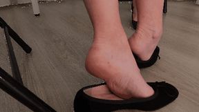 The fake podiatrist ( BALLET FLATS )