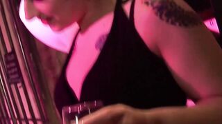 Short-Haired Vixen - Footjob Squirt Showdown