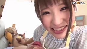 An Asian Masseuse Who Is Thirsty For Sex