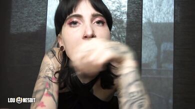 Exhibitionist babe teases in high-end restaurant wet dirty talk falls apart