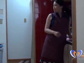 Japanese Wife Can't Do Her Homework