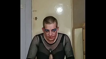 as a crossdresser this is how i would love to treat another mans cock a real one that is