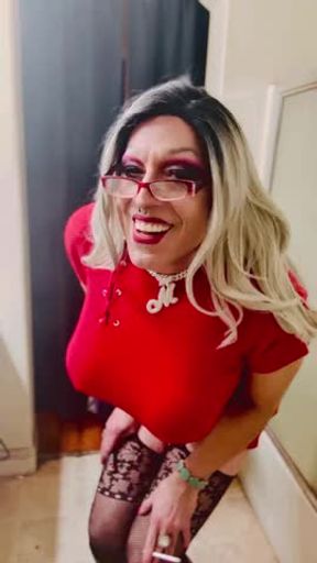 Marilyn Smoking Fetish Masturbation Cum