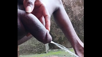 Straight guy peeing Compilation Peeing outdoor