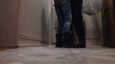 Food delivery has evolved into sex with the courier (with Russian conversations) - IkaSmokS