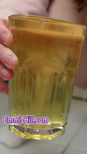 Skinny girl pees in a huge stream! Big Labia huge clit