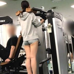 ※ Watch to the end ※ Rapidly approaching a workout girl at the gym * Success until sex *