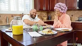 Xander Corvus And Sky Pierce - Fucks For Breakfast