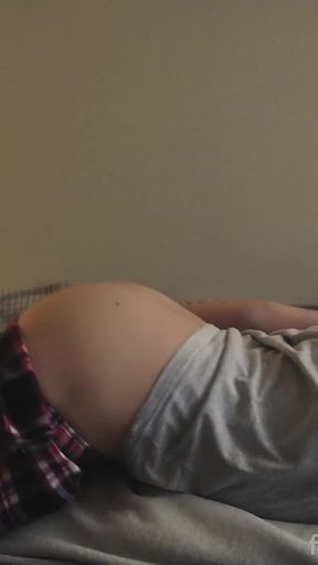 Morning Routine. the Deep Voice of a Young Handsome Femboy Wakes You up From Bed. He Moans Loudly When Cum