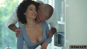Stacy Bloom Studies The Effects Of Sensual Fucking